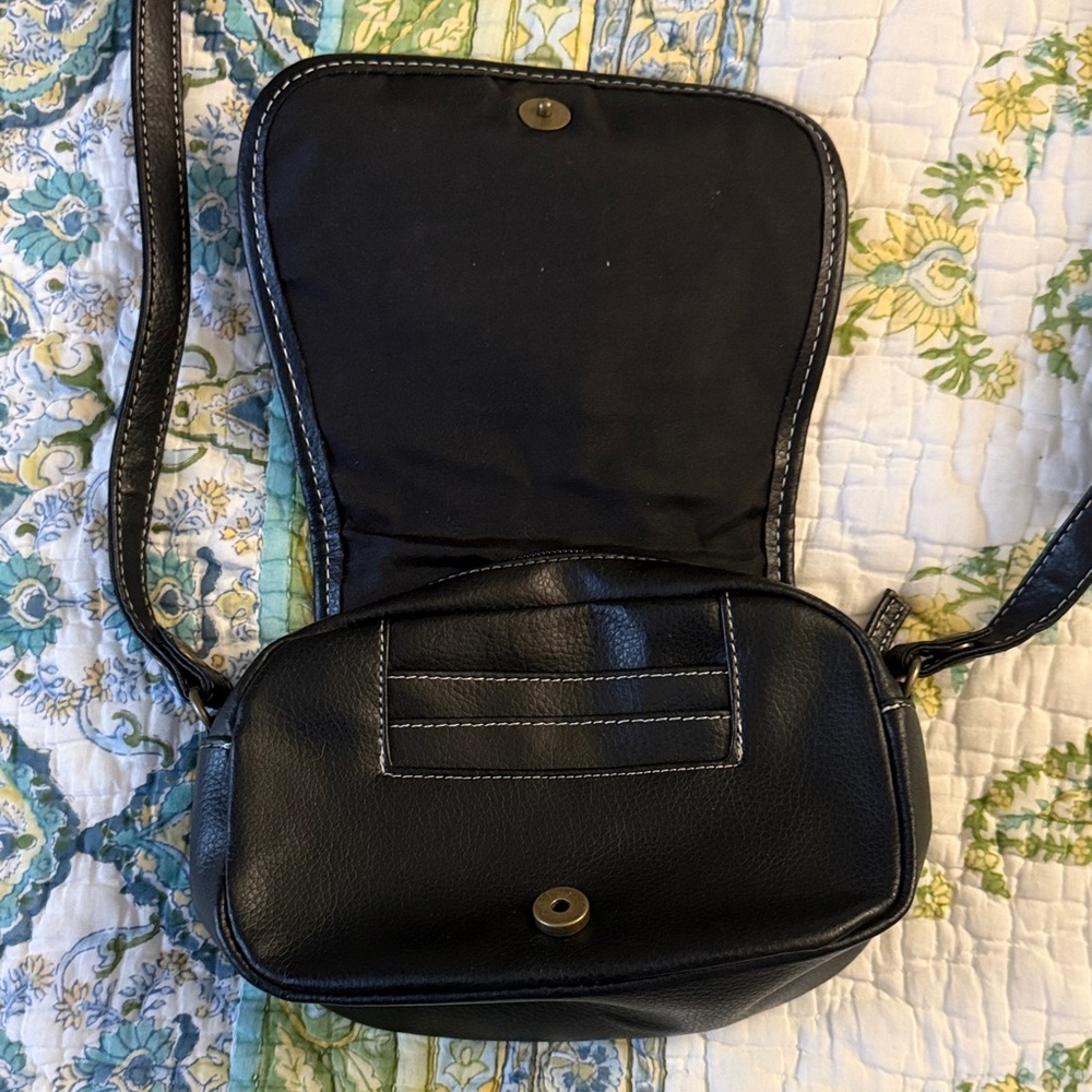 Stylish Cowgirl Black Leather Shoulder Bag - Picture 4 of 6